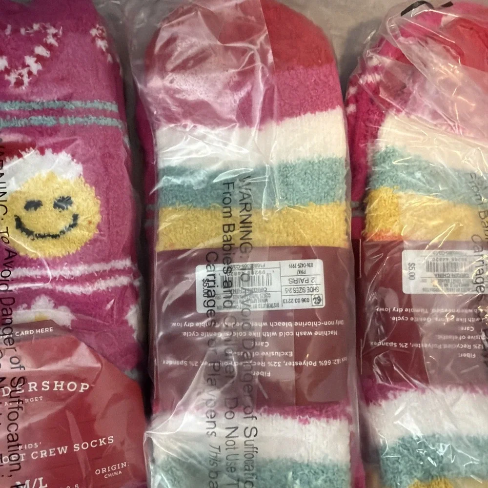 New Wondershop Super Soft Crew Socks Kids Size 2-5 total 2 pairs Each 4 Packs